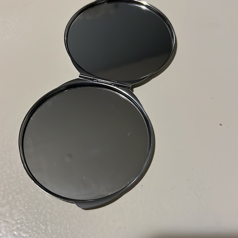 Mirror - Picture 2 of 4